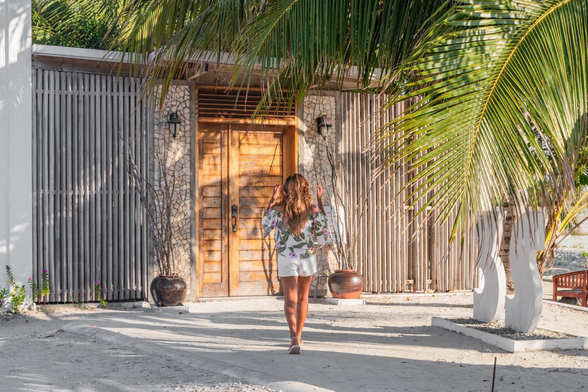 Wave Sound By 3S Maldives Hotel Addu City Eksteriør billede