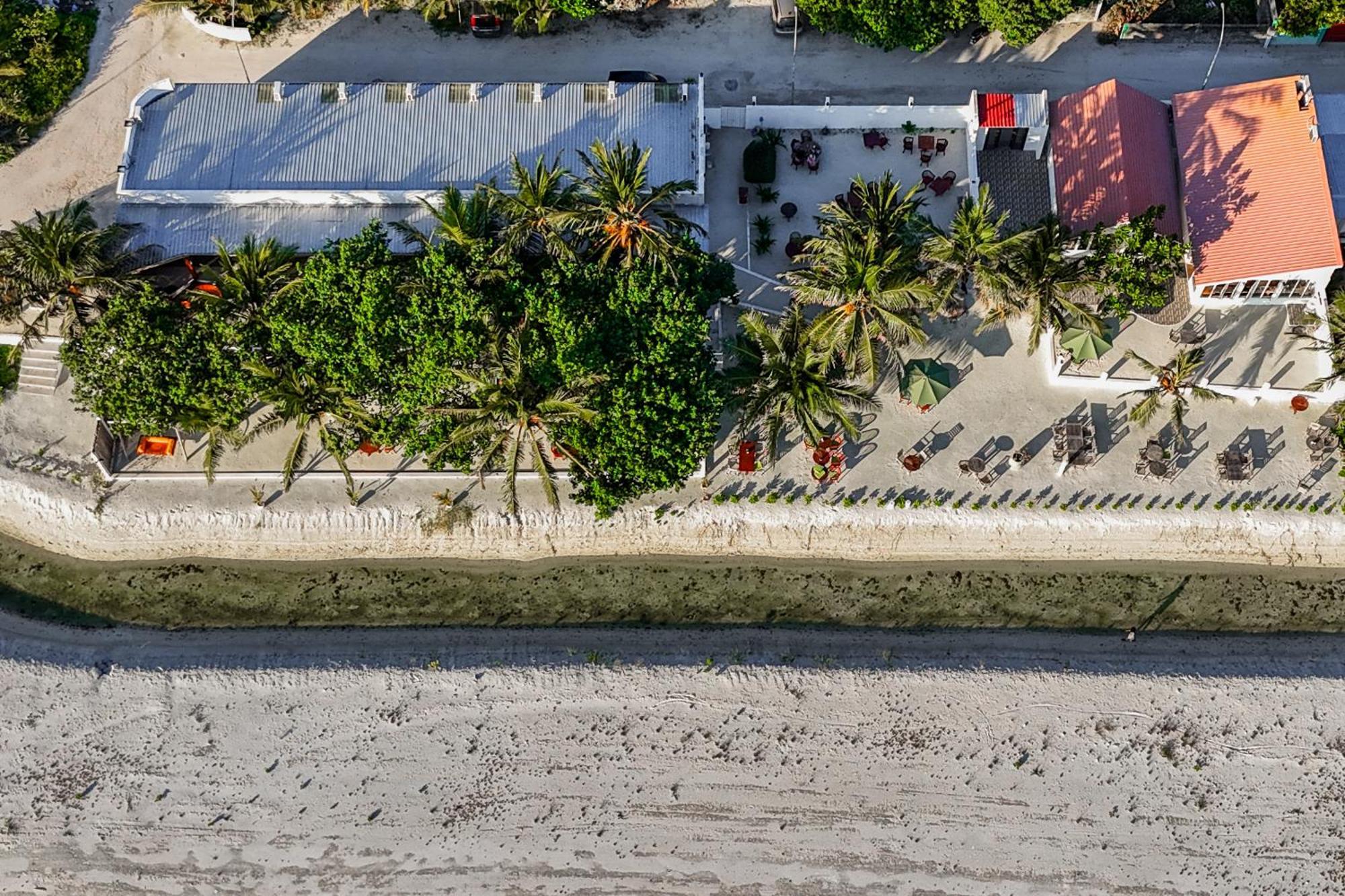 Wave Sound By 3S Maldives Hotel Addu City Eksteriør billede