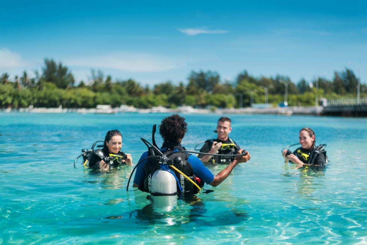 Wave Sound By 3S Maldives Hotel Addu City Eksteriør billede