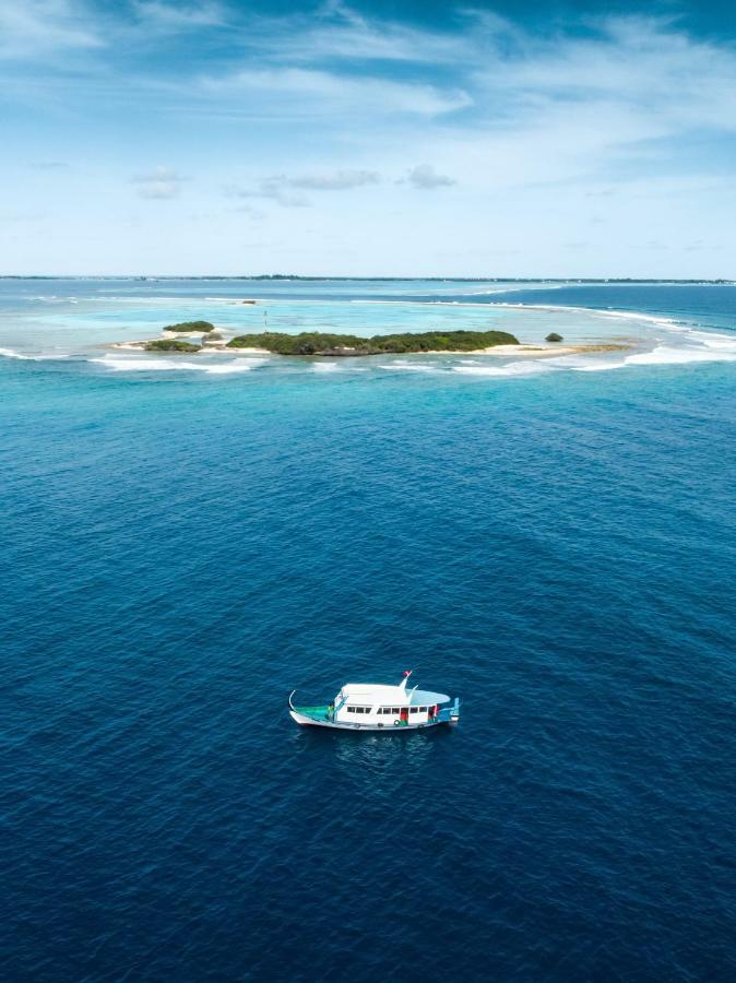 Wave Sound By 3S Maldives Hotel Addu City Eksteriør billede